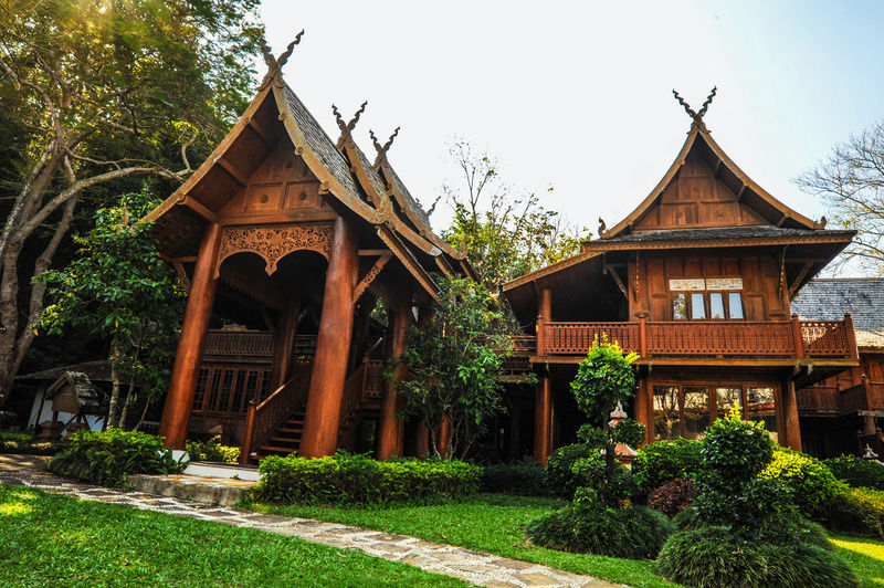 Suan Bua Hotel & Resort Ban Pong  Екстер'єр фото