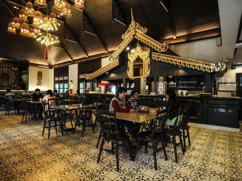 Suan Bua Hotel & Resort Ban Pong  Екстер'єр фото